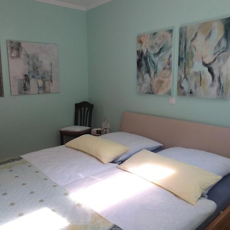 Holiday Flat With Idyllic Garden In דאון מראה חיצוני תמונה